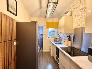 Photo 12- click for photo gallery